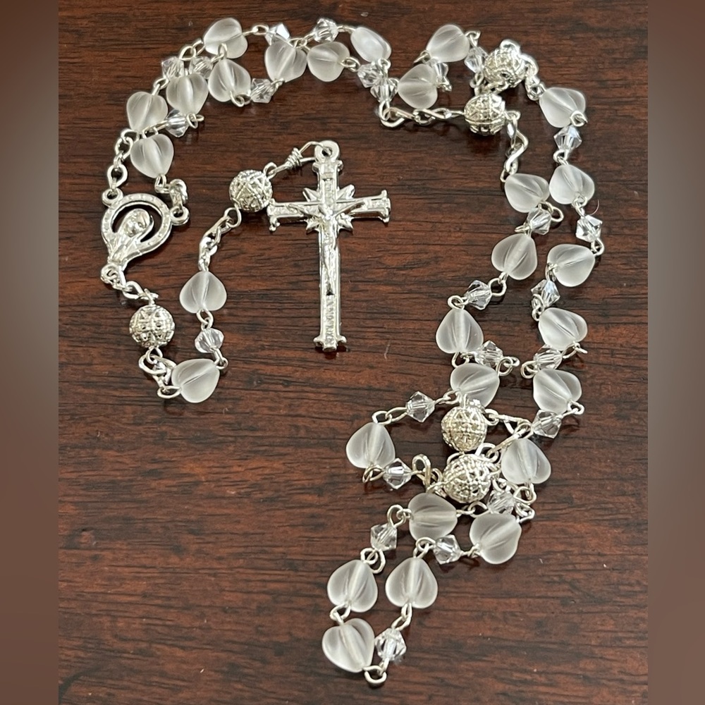 Mat finish heart shaped crystal glass silver plated rosary